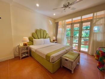 Coco Grove Beach Resort