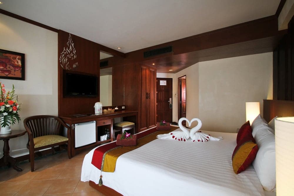 Baan Karonburi Resort