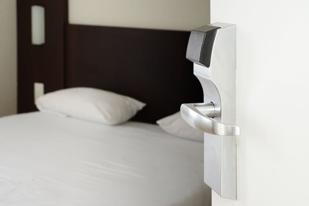 Brit Hotel Essentiel Reims Taissy