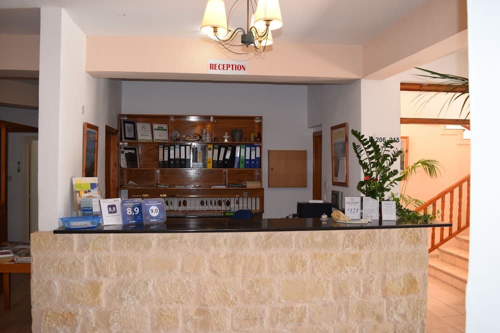 Anna Hotel Apartments