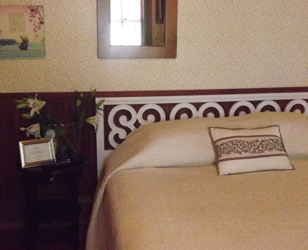 O'Casey's Boutique Inn