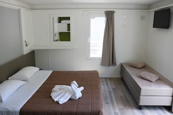 Hu Venezia Camping in Town