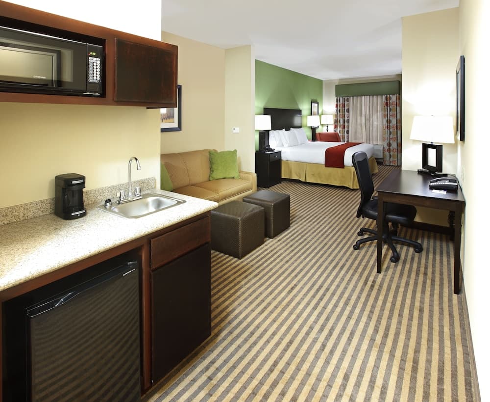 Holiday Inn Express & Suites Maumelle - Little Rock NW by IHG