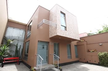 3B Barranco's Chic and Basic B&B