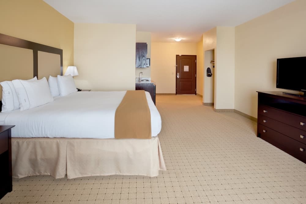 Holiday Inn Express & Suites Georgetown by IHG