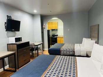 Palace Inn - Baytown I-10