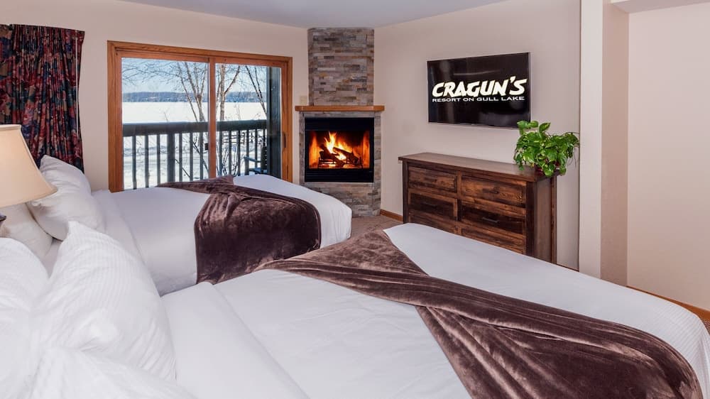 Cragun's Resort & Hotel