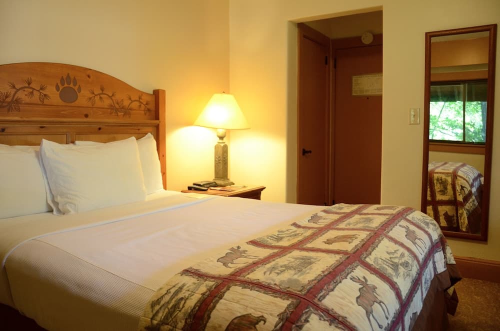 Overlook Lodge at Bear Mountain