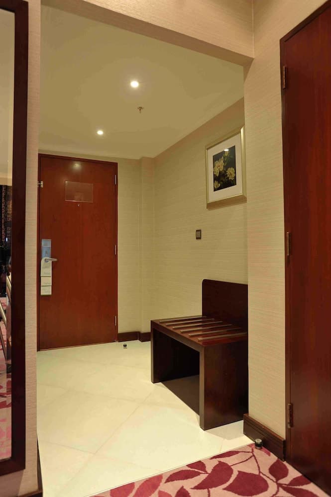 Al Marwa Rayhaan by Rotana