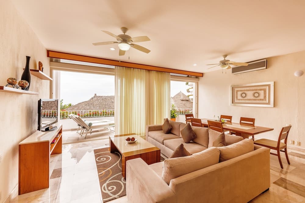 Grand Miramar All Luxury Suites & Residences