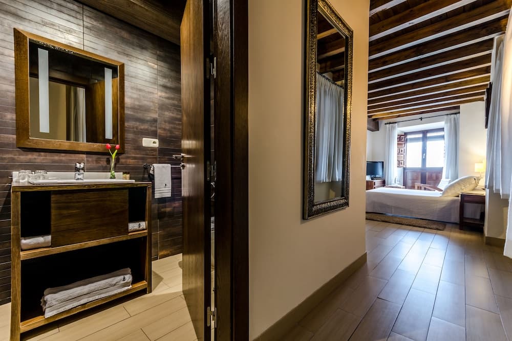 Hotel YIT Abentofail