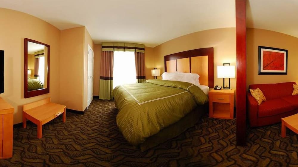 Comfort Suites Flowood - Jackson Airport (must meet transportation requirement)