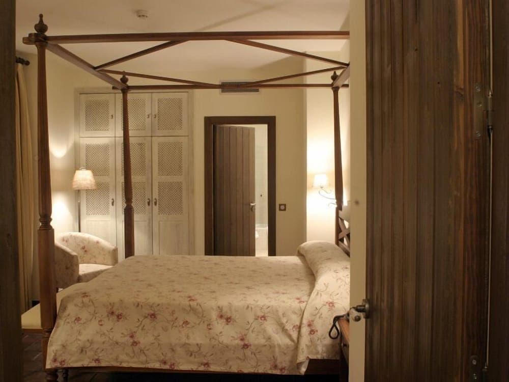 Hospedium Hotel Cortijo Santa Cruz