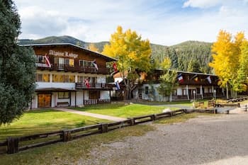 Alpine Lodge