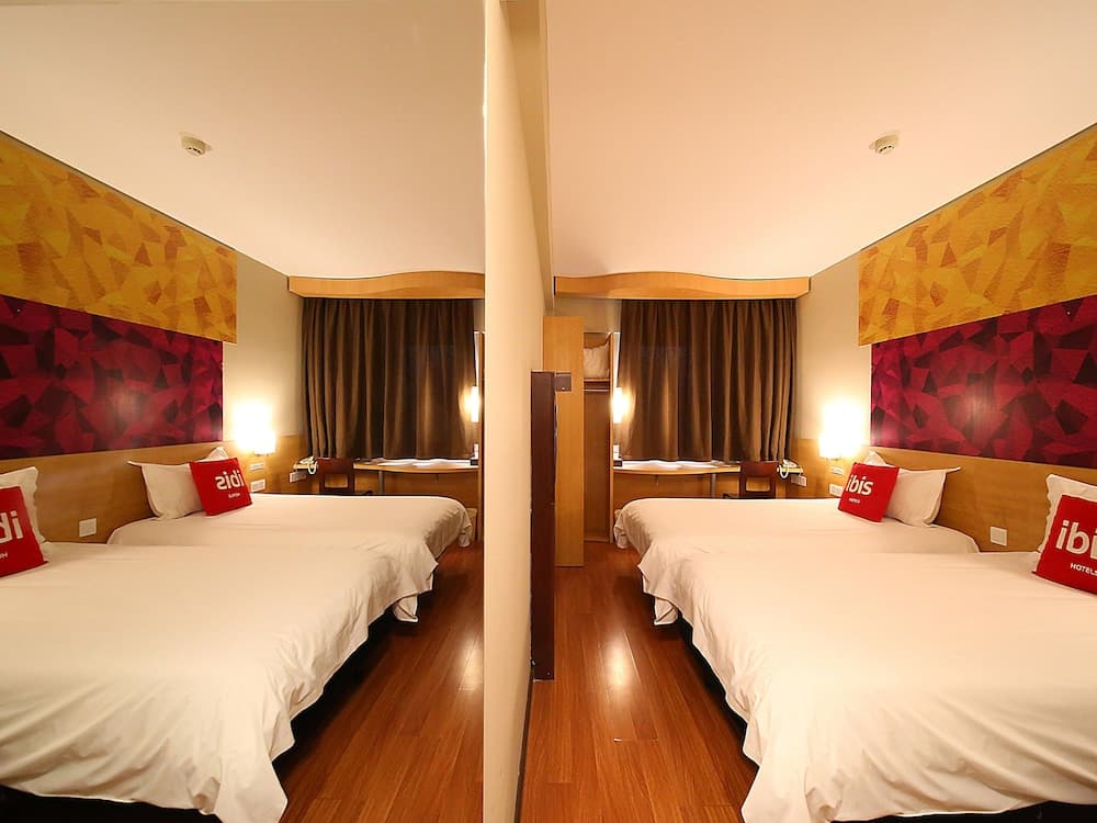 ibis Nanjing Zhonghua