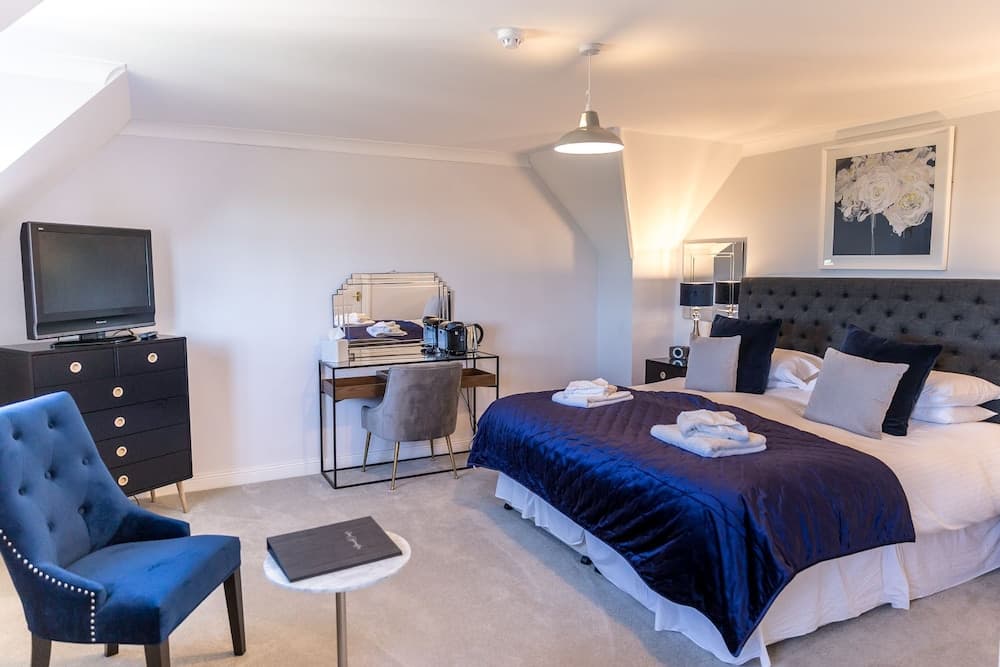 Cricketfield House - Guest House