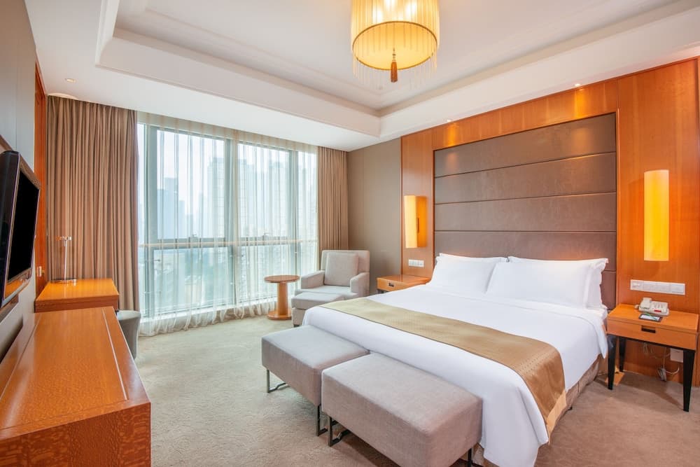 Holiday Inn Hangzhou CBD, an IHG Hotel