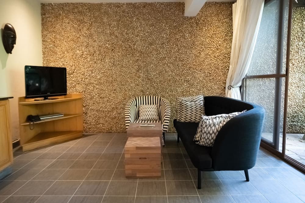 Le Petit Village Hotel & Spa