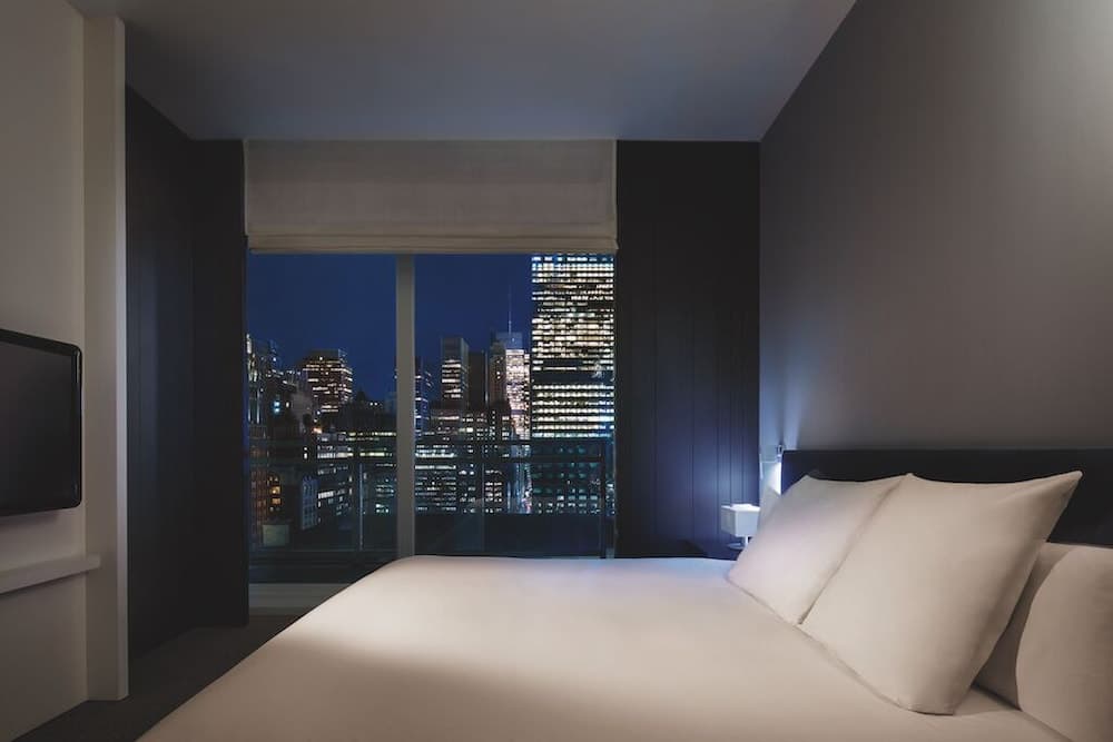 ANDAZ 5TH AVENUE, BY HYATT