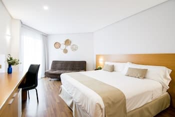 Cullera Holiday Hotel