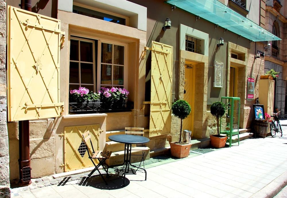 hotel image