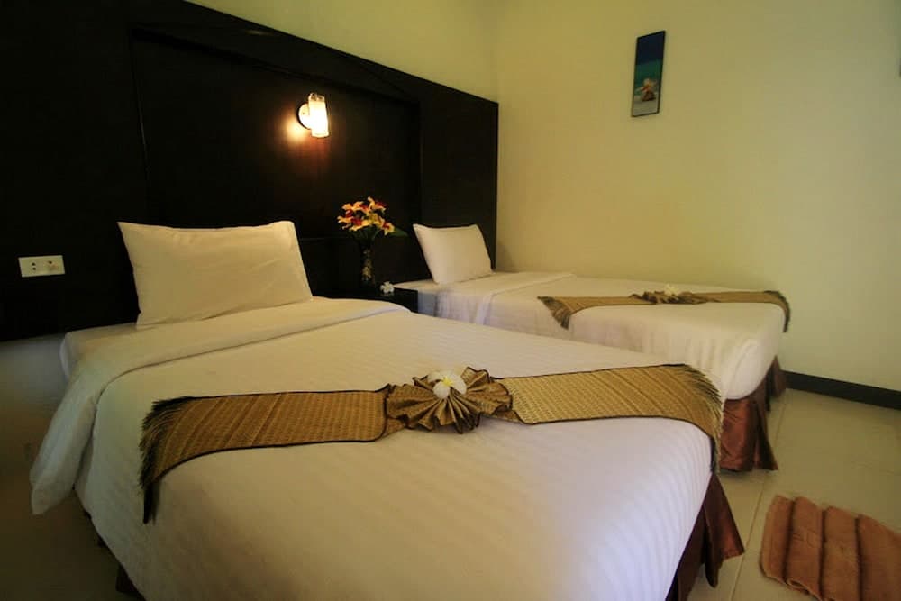 Lanta Pavilion Resort