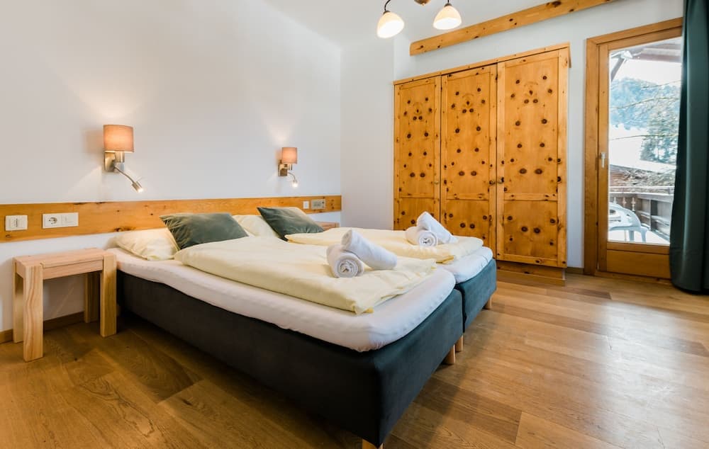 Hotel Pinzgauerhof by Skinetworks