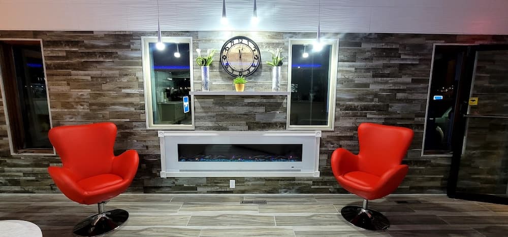 Dragonfly Inn and Suites