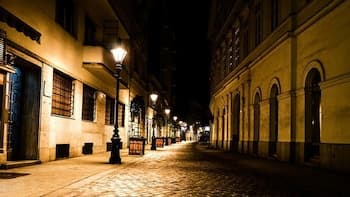 Corvin Point Rooms and Apartments