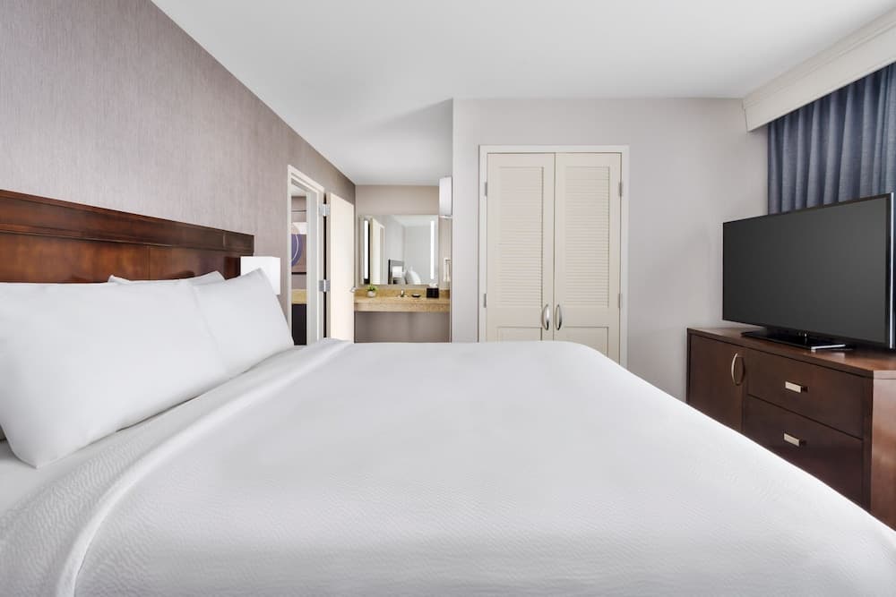 Courtyard by Marriott Keene Downtown