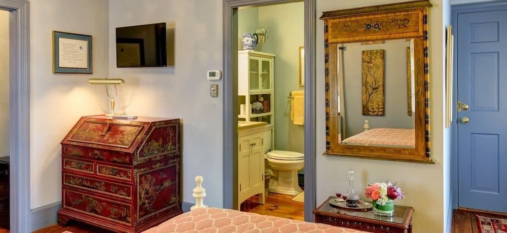 Inn By The Bandstand