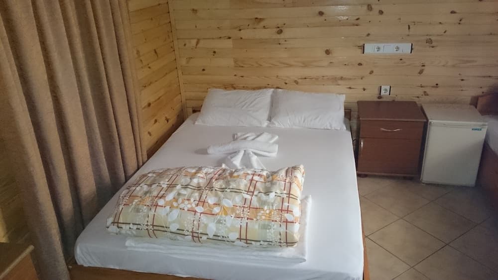 Ugur Pansiyon Çirali