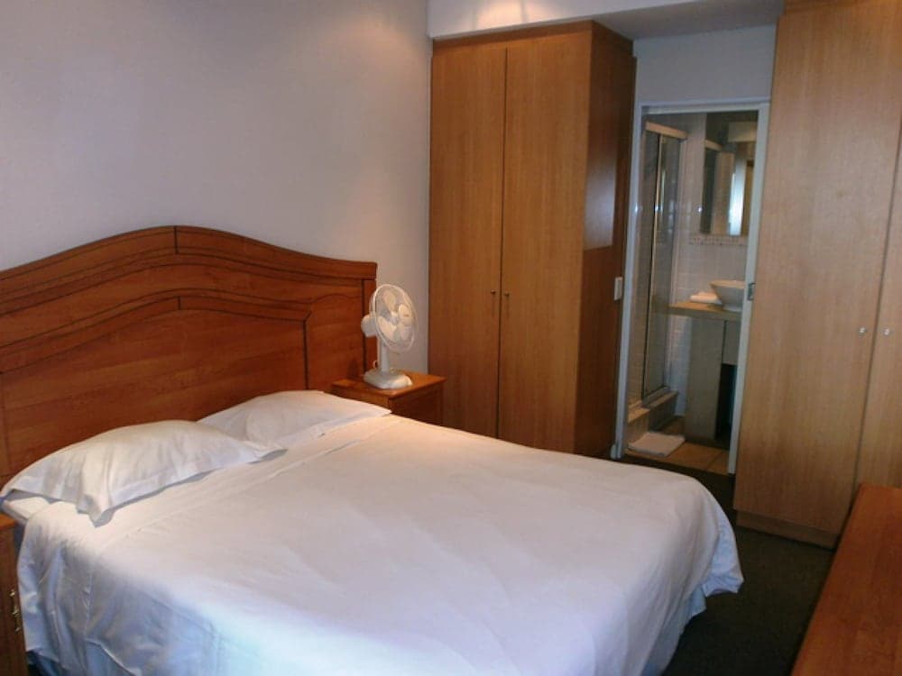 Glaston House 206 Apartment