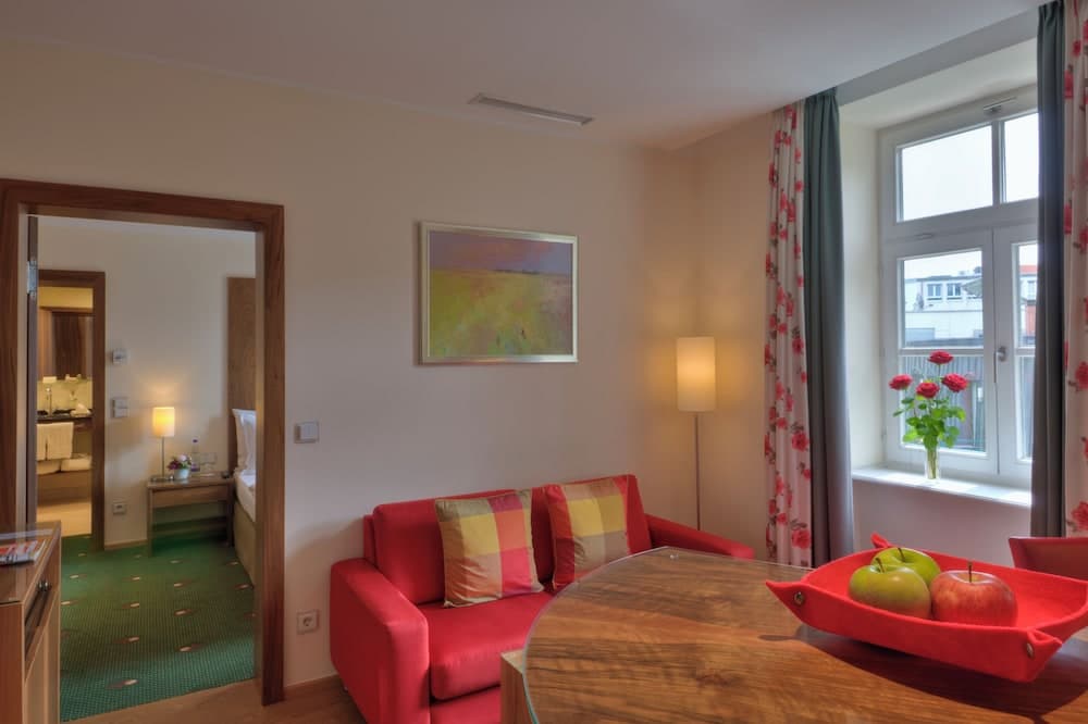 MAXIMILIAN MUNICH Apartments & Hotel