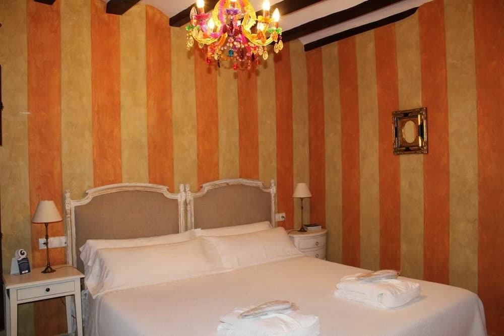 El Capricho de la Portuguesa - Adults Only