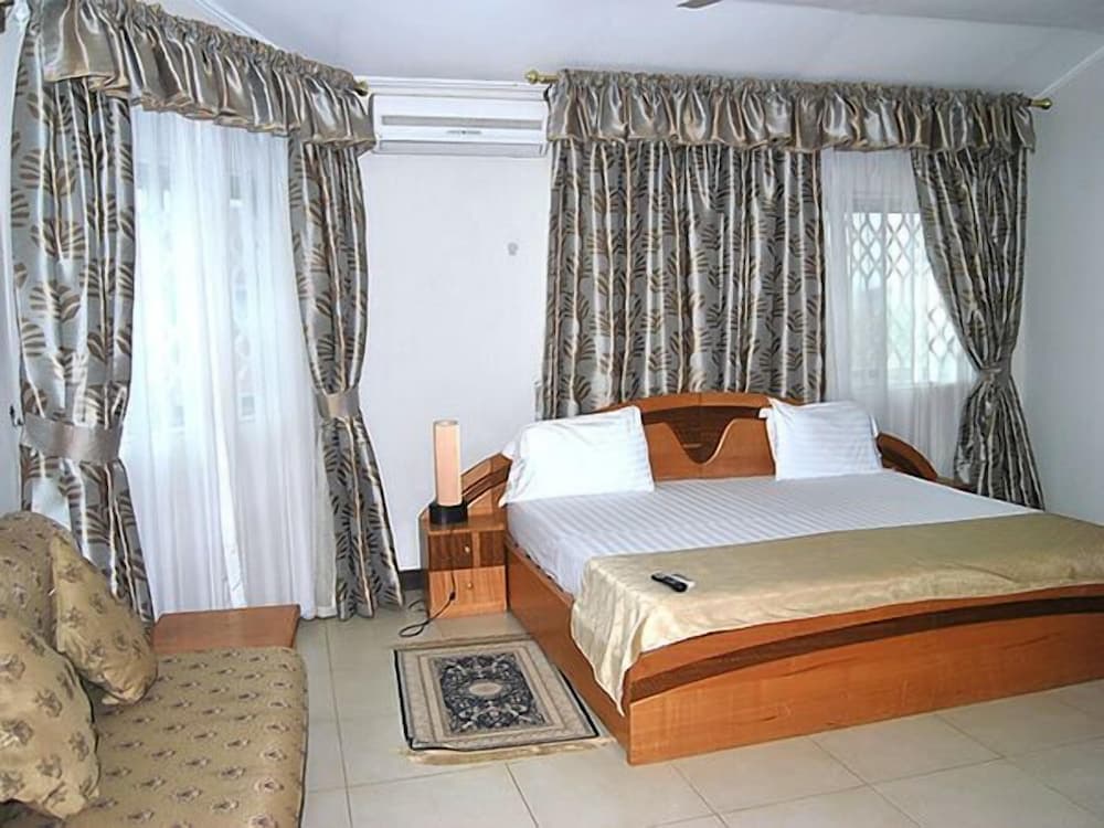Acacia Lodge, North Legon