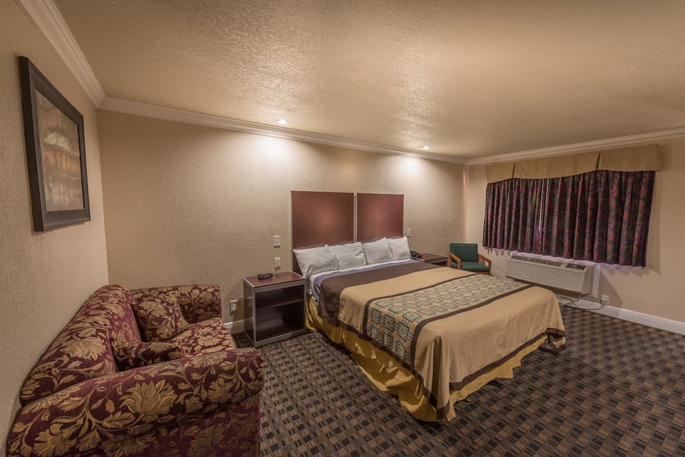 Edgewater Inn Reedley