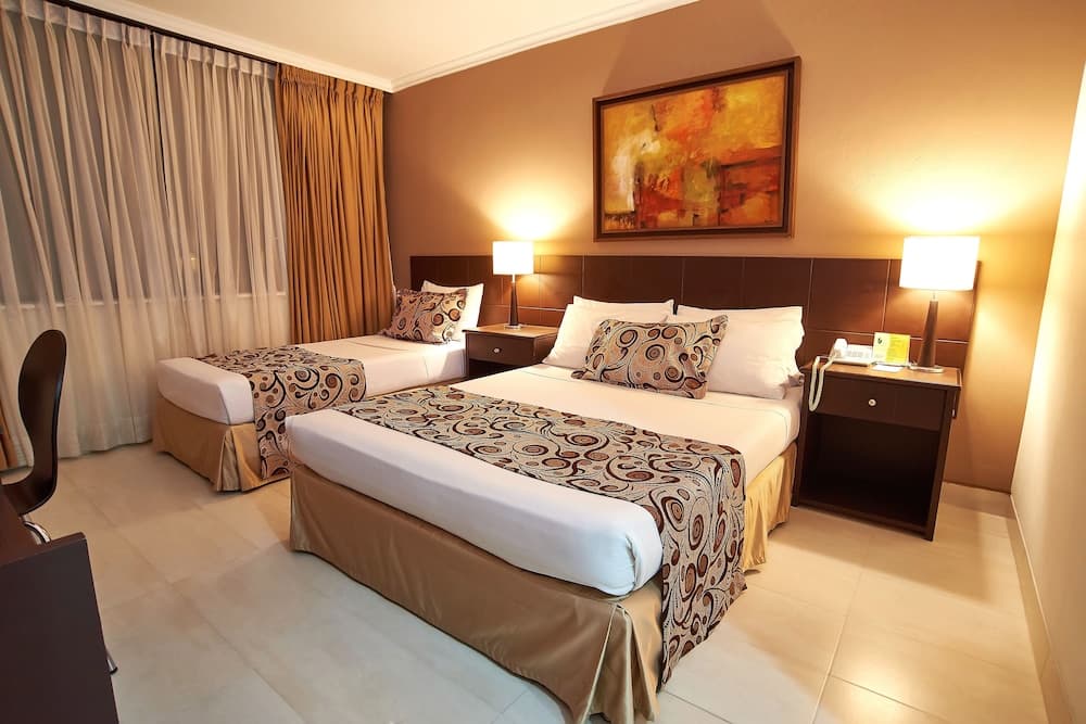 Hotel Arizona Suites