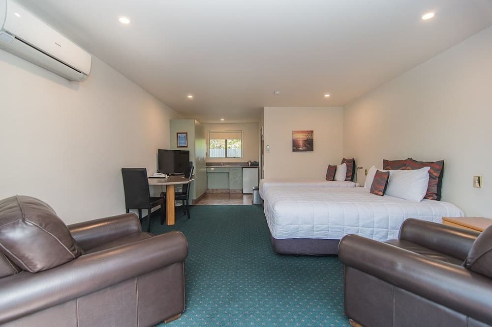 Asure Ashley Motor Lodge