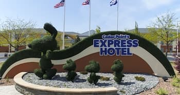 Cedar Point's Express Hotel