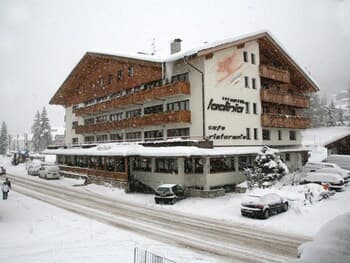 Scuola Sci & Snowboard La Villa