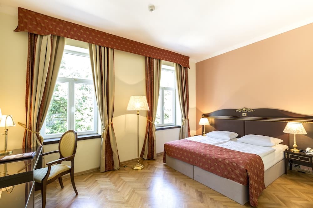 Hotel Kvarner Palace