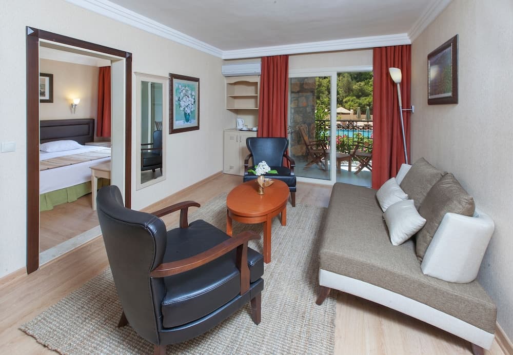 Julian Forest Suites- All Inclusive