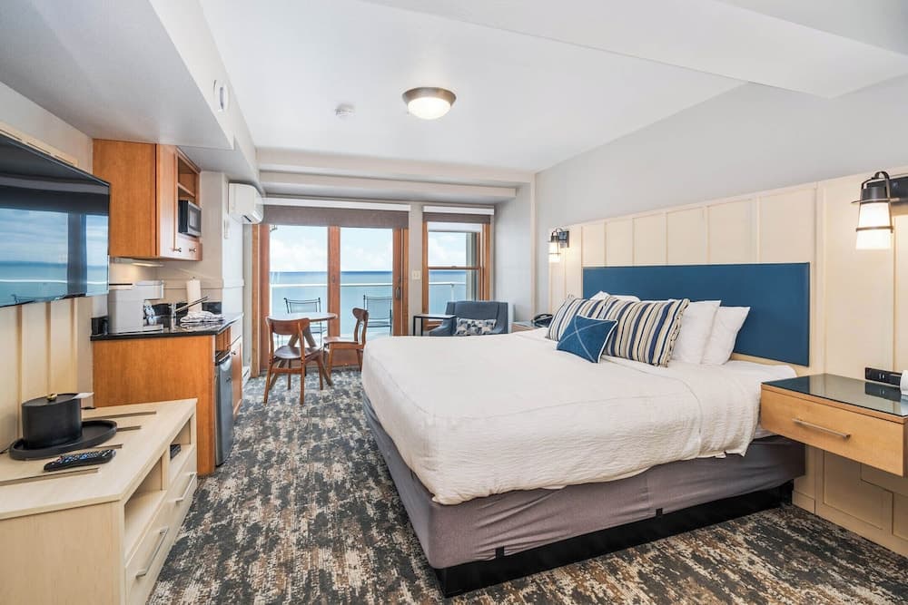 Beacon Pointe on Lake Superior