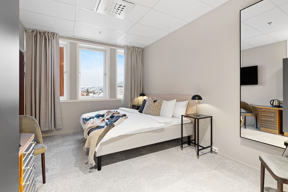 Enter St. Elisabeth Hotel