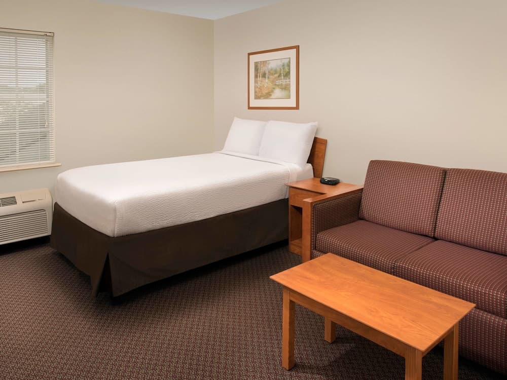 WoodSpring Suites Raleigh Apex