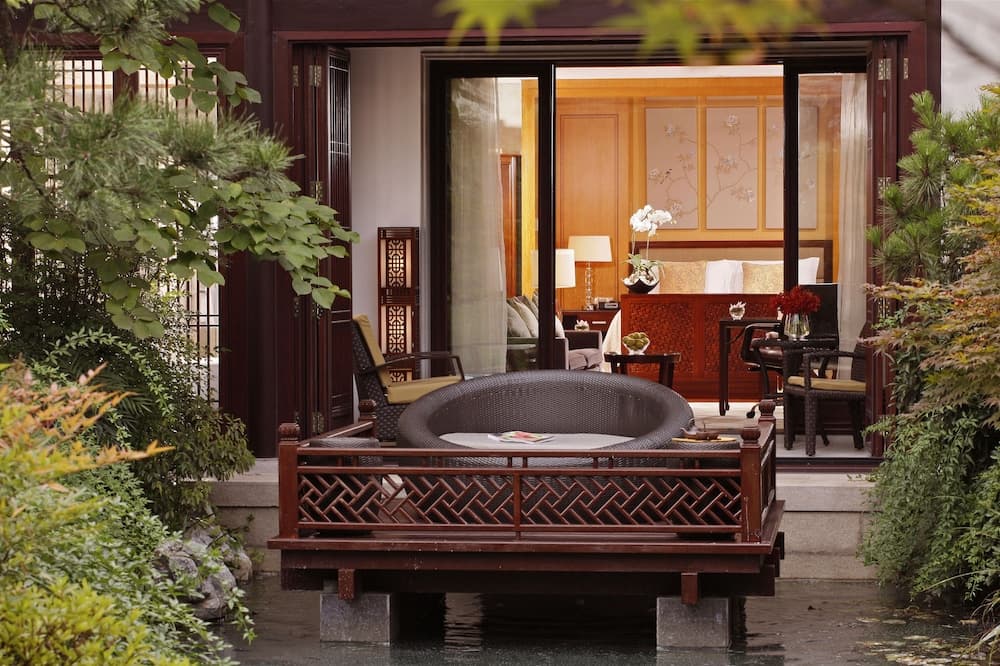 Four Seasons Hotel Hangzhou at West Lake