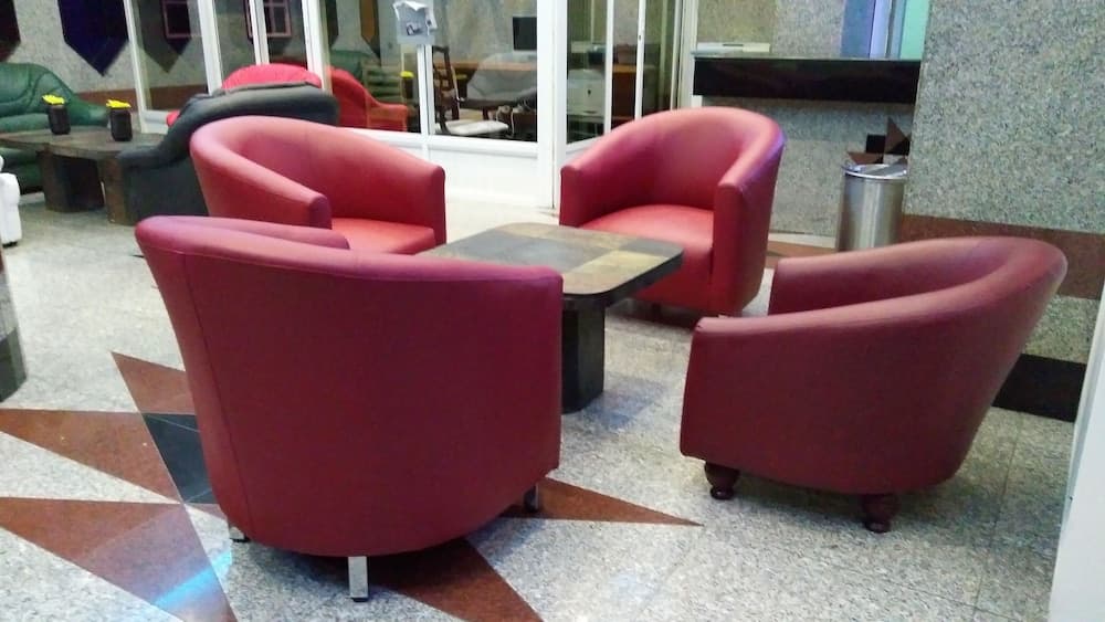 Royal Crown Hotel & Suites