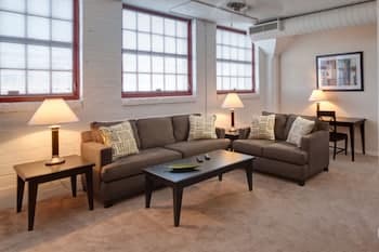 Bridgestreet at the Bingham