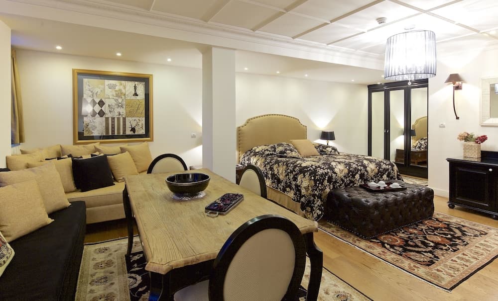 Zagori Suites Luxury Residences